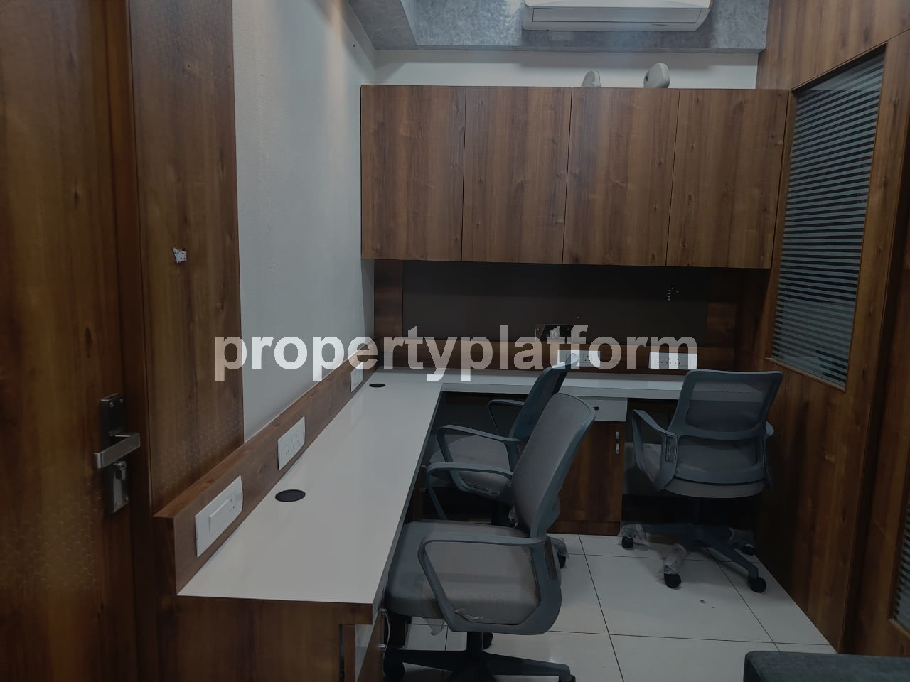 Office for Rent in Prahlad Nagar Ahmedabad