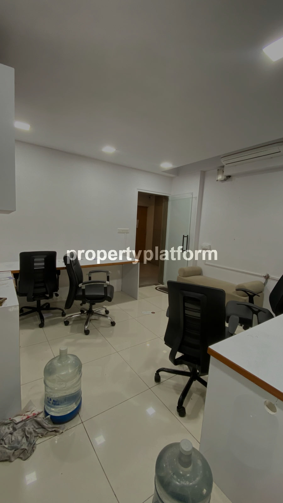 Office for Rent in Prahlad Nagar Ahmedabad