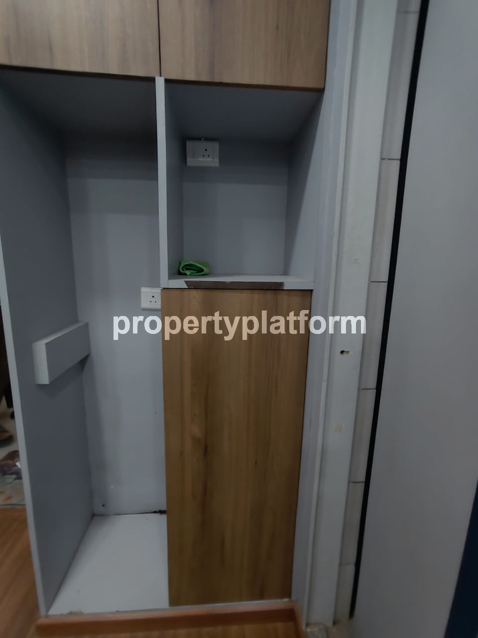 Office for Rent in Prahlad Nagar Ahmedabad