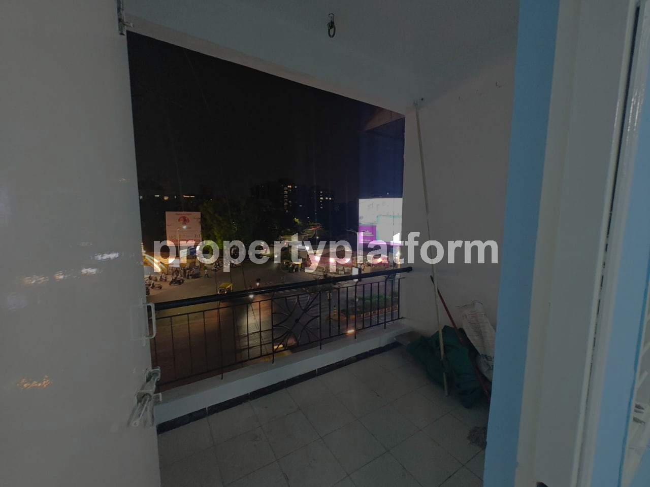 Apartment for Rent in Satellite Ahmedabad