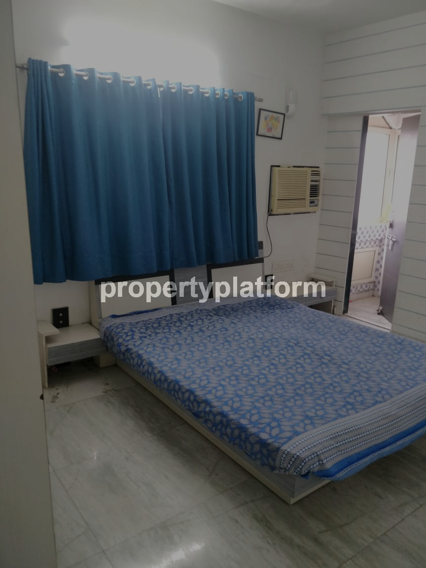 Apartment for Rent in Thaltej Ahmedabad