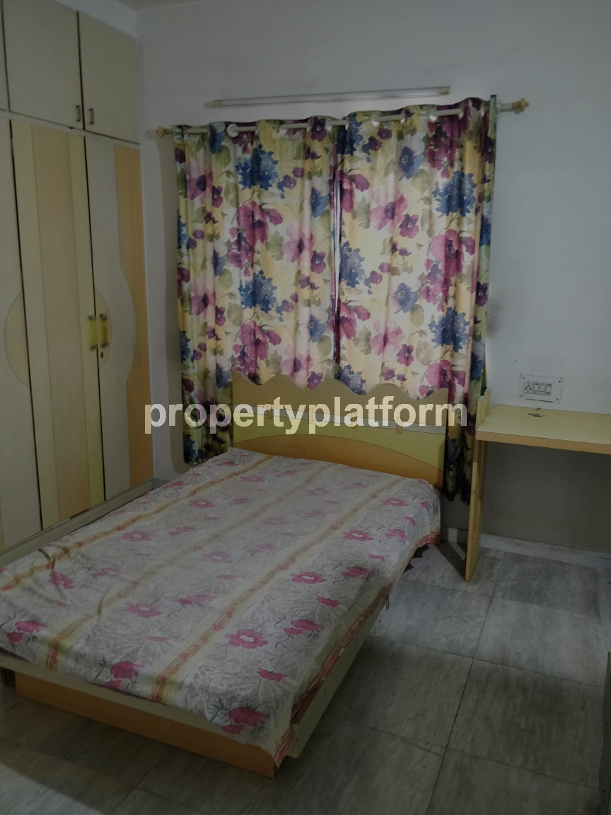 Apartment for Rent in Thaltej Ahmedabad